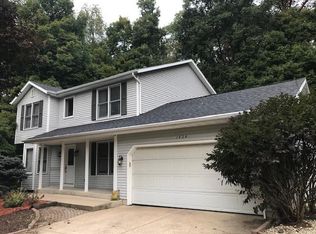 1424 Jennifer St, Portage, MI 49024