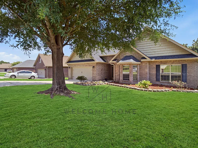 734 Lime Ln — Photo 2