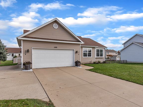 3rd image of 1580 Gander Hill Dr