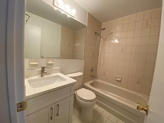 Rented by Douglas Elliman | media 26