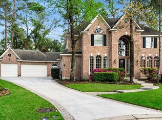 2 Lenox Hill Dr, Spring, TX 77382
