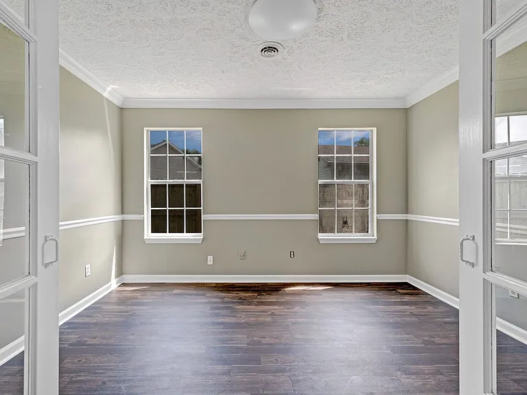 2712 Riverbend Dr — Photo 10