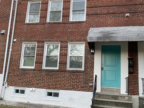 2nd image of 5622 Midwood Ave Unit 1