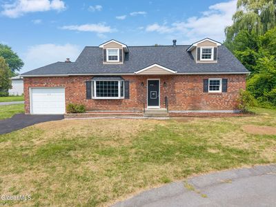 14 Hemlock Lane, Albany, NY, 12208