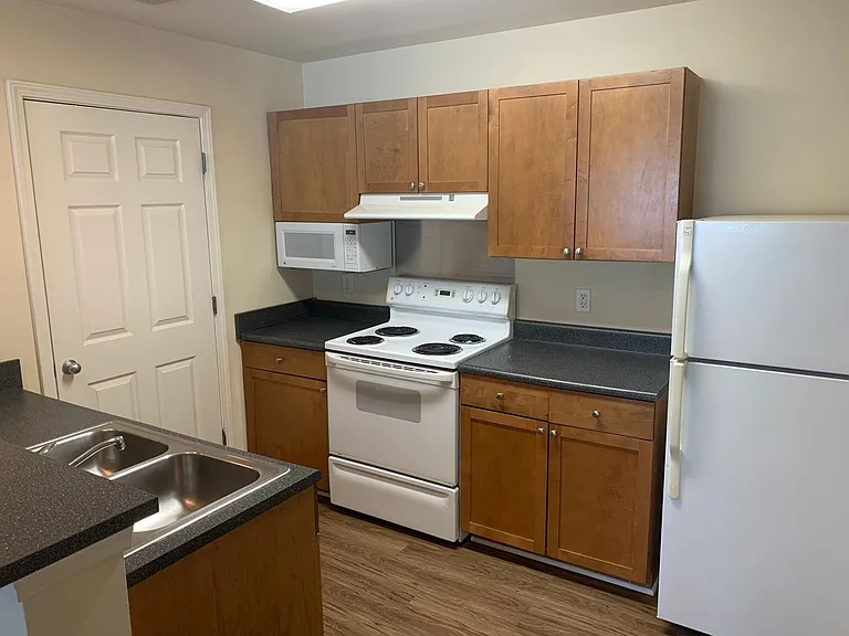 Eagles Landing — Photo 20
