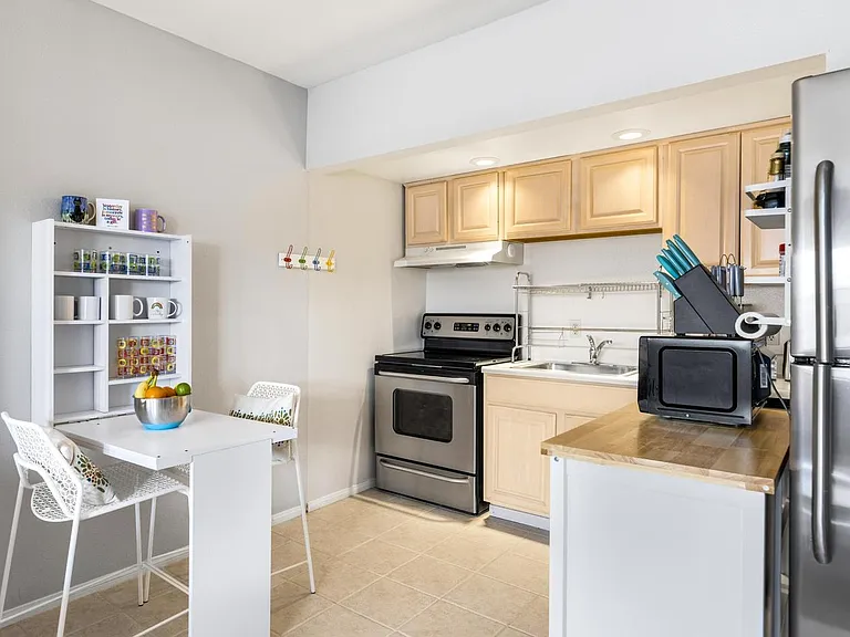 277 E Alejo Rd #225 — Photo 2