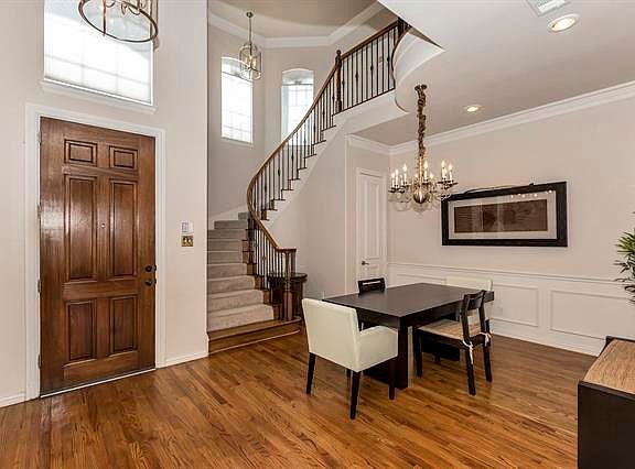 2nd image of 3333 Garrett Dr