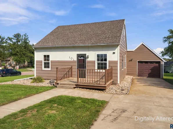 101 S Lincoln St, Humboldt, SD 57035
