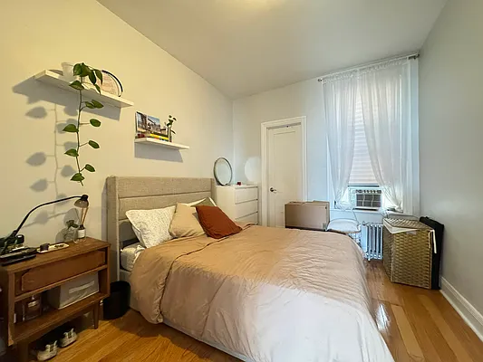 Rented by Keller Williams NYC | media 8