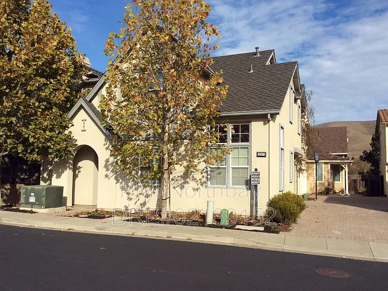 6347 Newhaven Ln — Photo 1