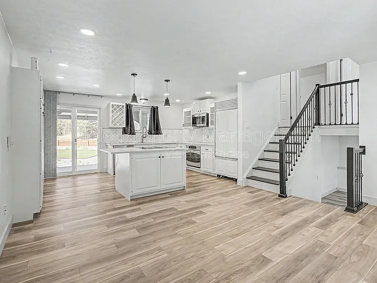 17805 E Kansas Pl — Photo 3