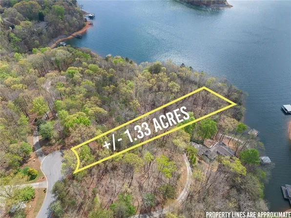 2524 Thompson Ovlk #9, Gainesville, GA 30506