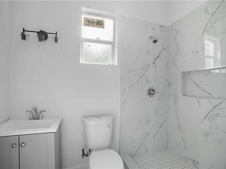 20536 Enadia Way — Photo 7
