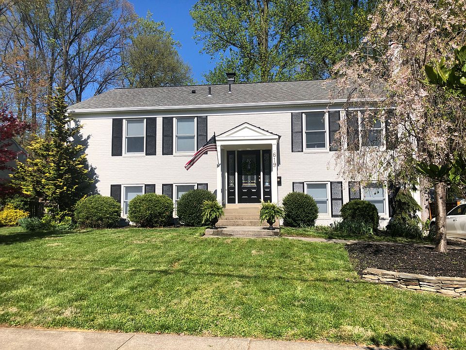 1st image of 619 Blossom Dr
