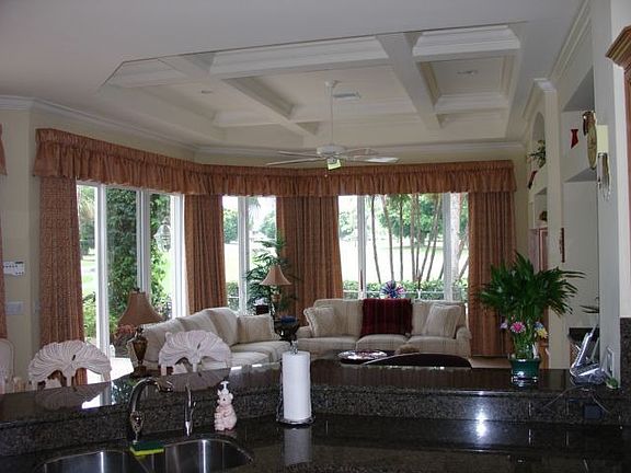 Kitchen/Family area