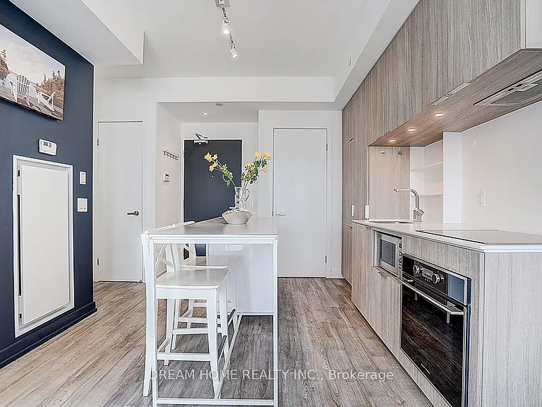 77 Shuter St #2611 — Photo 11