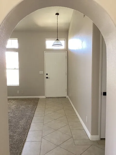 3 bed, 2.0 bath, 1477 sqft, $2,800 — Photo 4