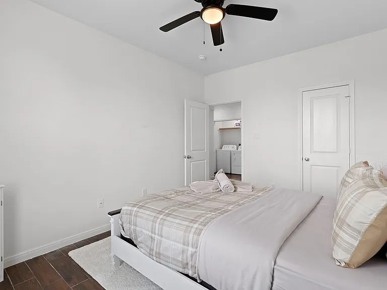 3437 Shelby Cir — Photo 16