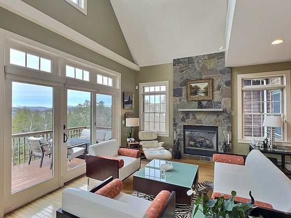 4th image of 48 Burkehaven Hill Road #A