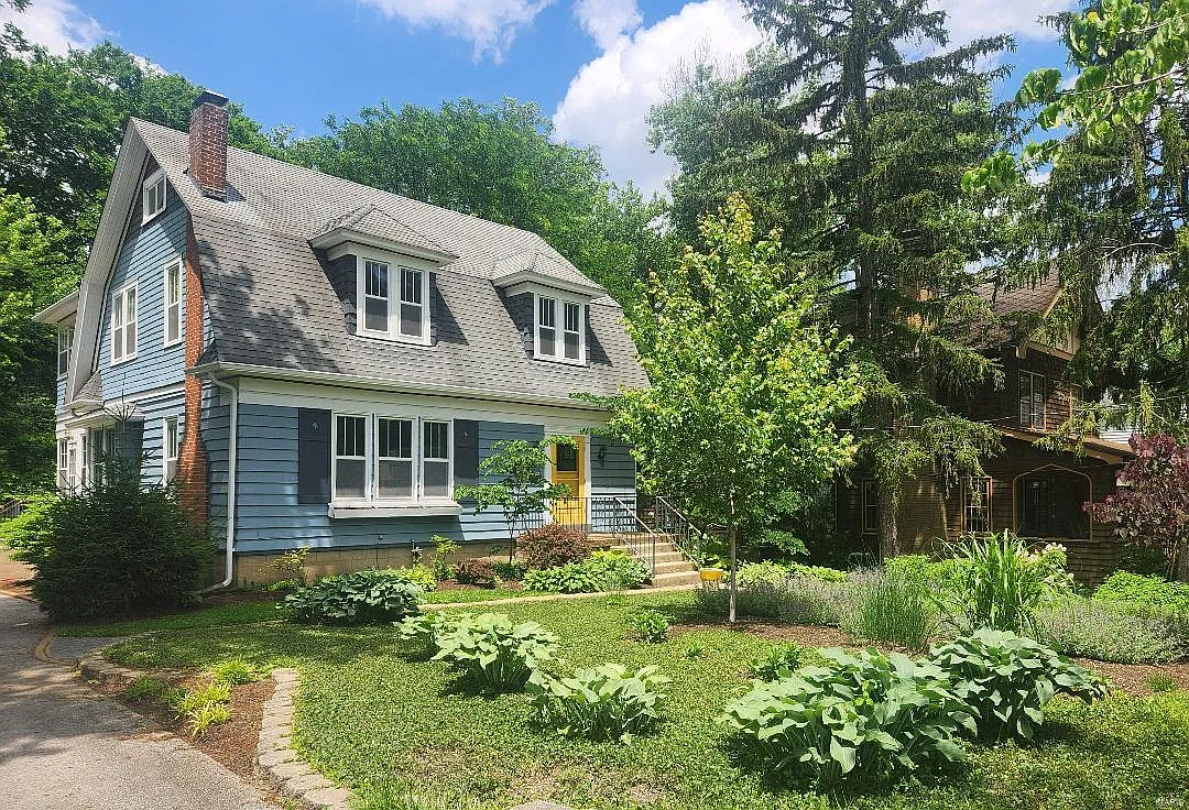 151 S Elm Ave photo 1