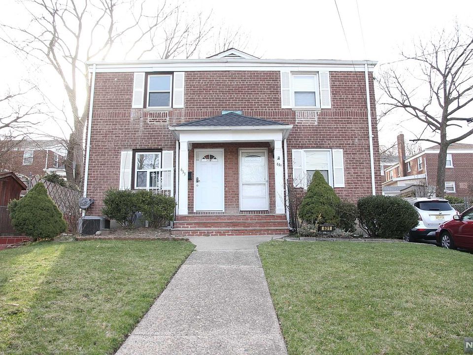 1st image of 633 Grand Ave