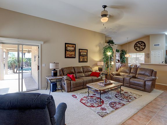 3rd image of 2035 N Saint Francis Pl