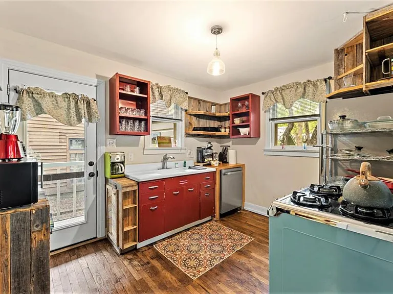 1629 Waterston Ave #A — Photo 10