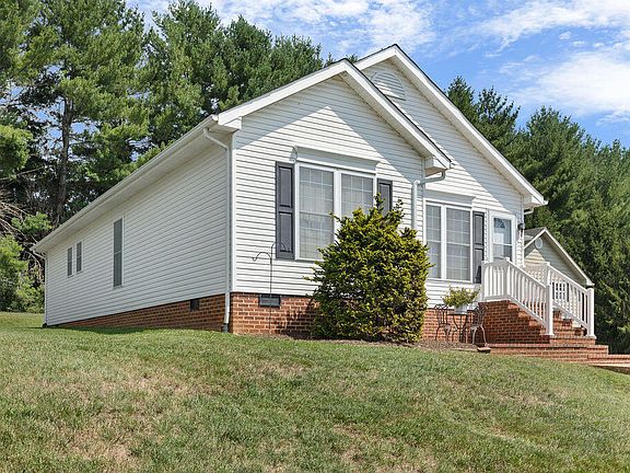 2nd image of 126 Chavis Ave