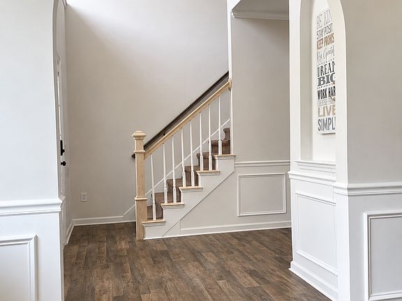 3rd image of 4713 Park Ridge Ct