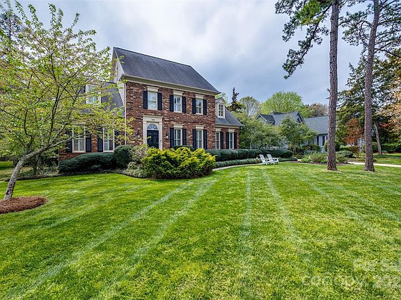 2nd image of 7700 Red Oak Ln