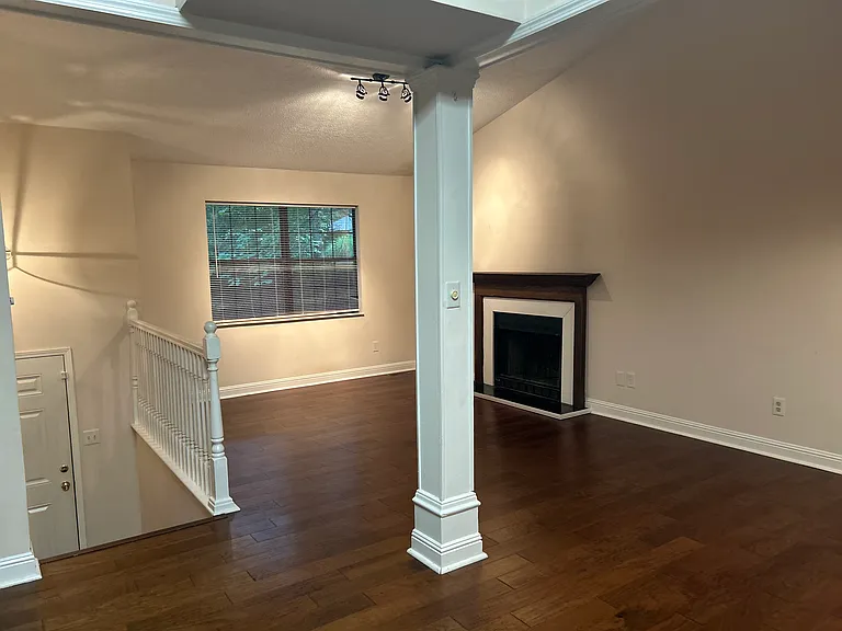 945 Wildwood Garden Dr — Photo 4