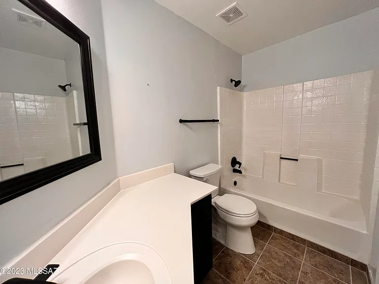 5751 N Kolb Rd #4204 — Photo 28
