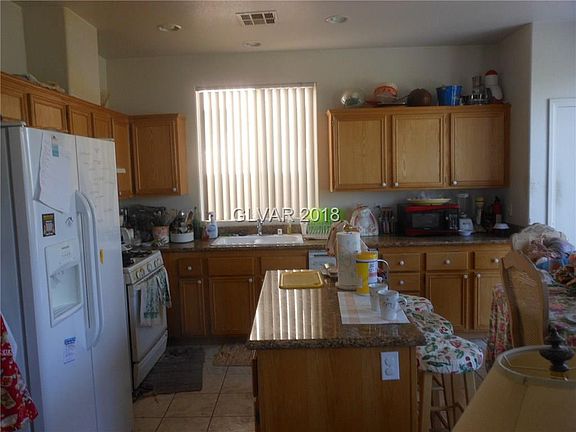 3rd image of 8878 Sierra Linda Dr