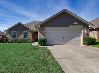 321 Saddlegate Dr, Huntsville, AL 35806