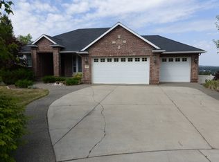 16302 E Whirlaway Ln, Veradale, WA 99037