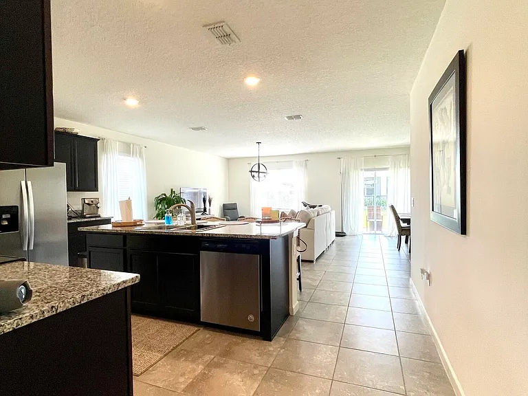 10574 SW Cambria Ln — Photo 10
