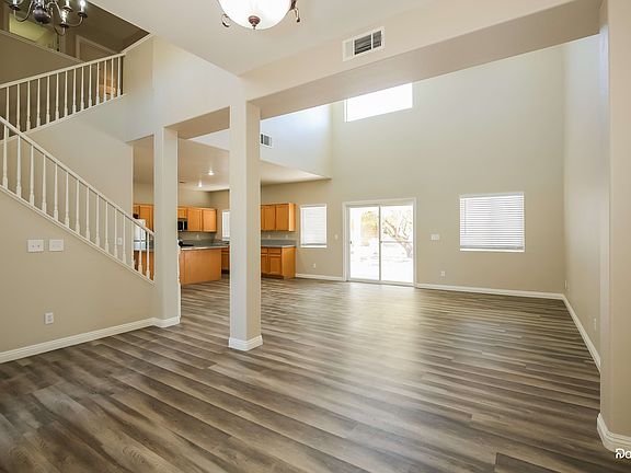 5th image of 4119 Jessica Marie St