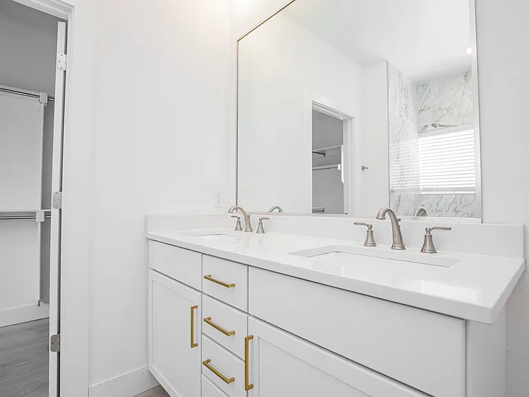 2630 Livingston Sq #1.0 — Photo 7