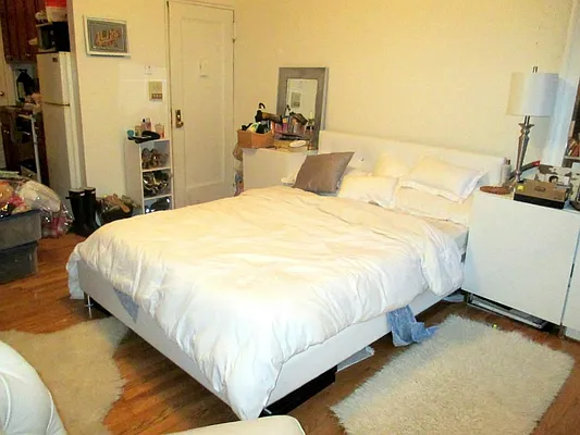 Rented by Living New York | media 10