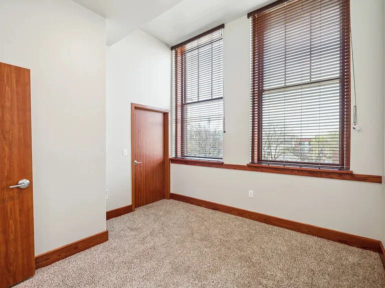 45 Lexington Ave NW — Photo 13