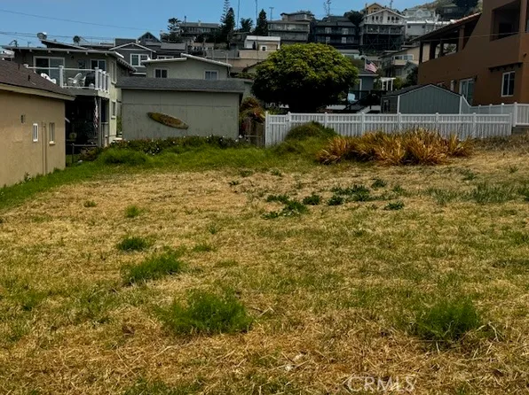 37 S Ocean Ave #7, Cayucos, CA 93430