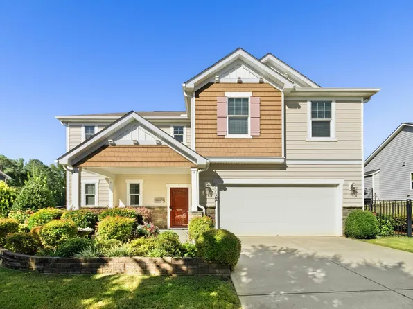 112 Congaree Dr, Holly Springs, NC 27540