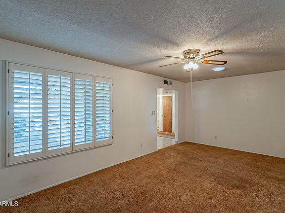 3rd image of 719 E La Jolla Dr