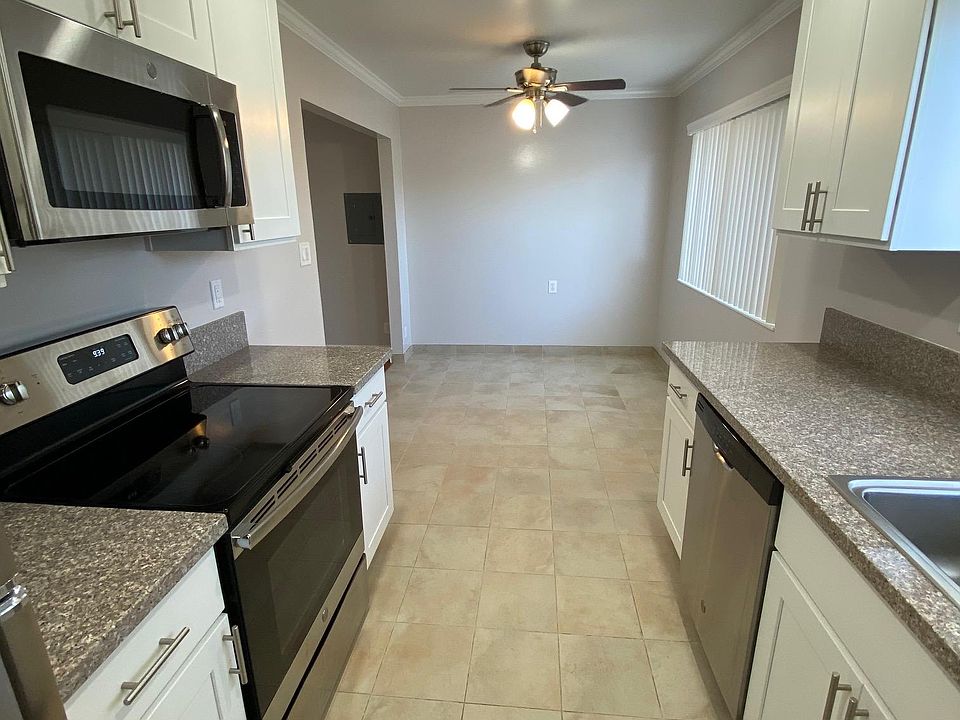 1st image of 560 Lincoln St APT 2
