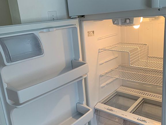 5th image of 8701 Countryshire Ln APT 3