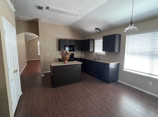 607 Spanish Oak Ct, Arlington, TX 76002