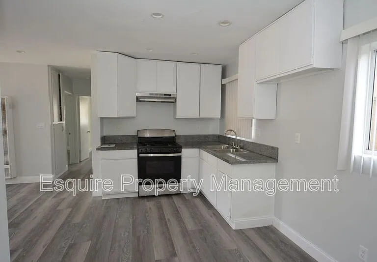128 E B St #2 — Photo 6