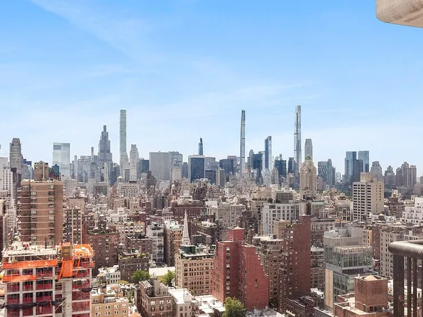 171 E 84th St APT 32B, New York, NY 10028