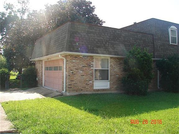 2nd image of 625 E Marlin Ct