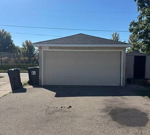 3rd image of 5921 27th Ave S